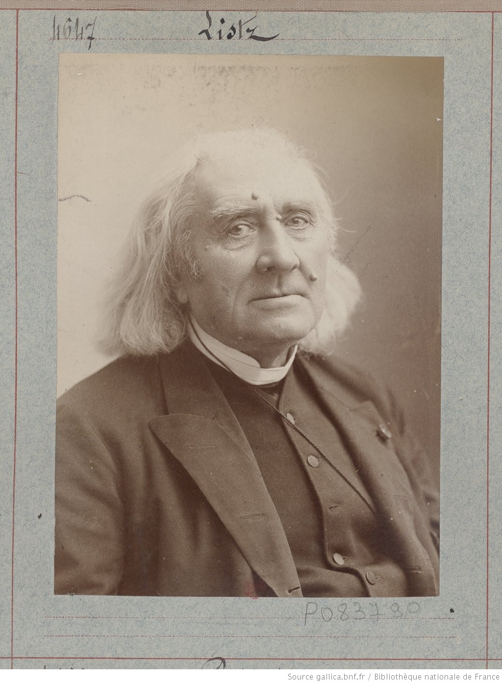 Liszt portrait number 8 in black and white taken by Nadar